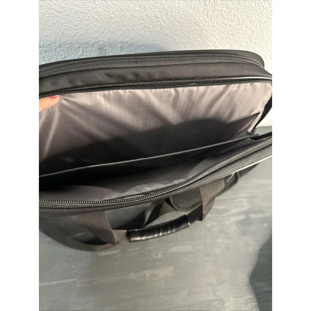 SAMSONITE Briefcase‎ Laptop Case-- BLK 18